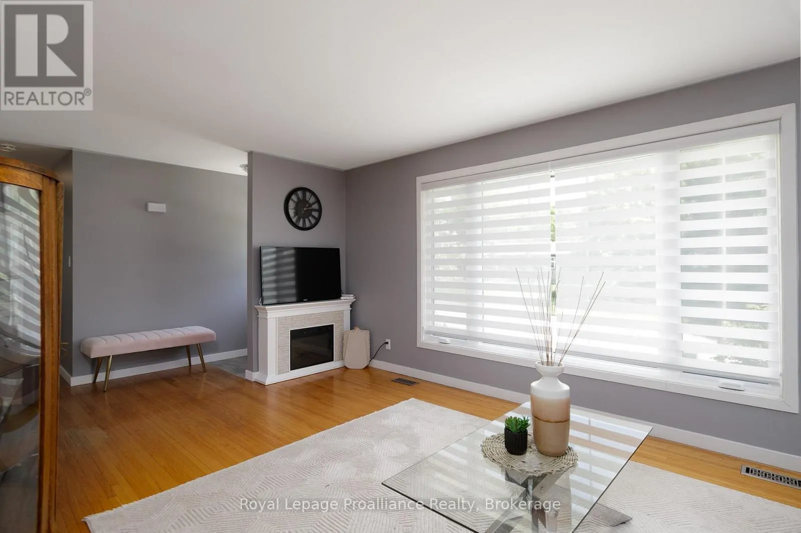 112 PROSPECT HILL