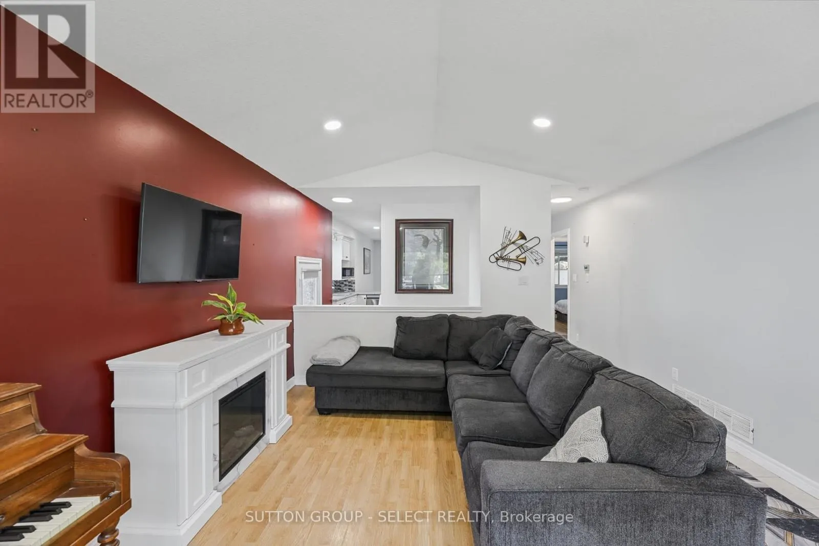 13 GOLDENROD COURT