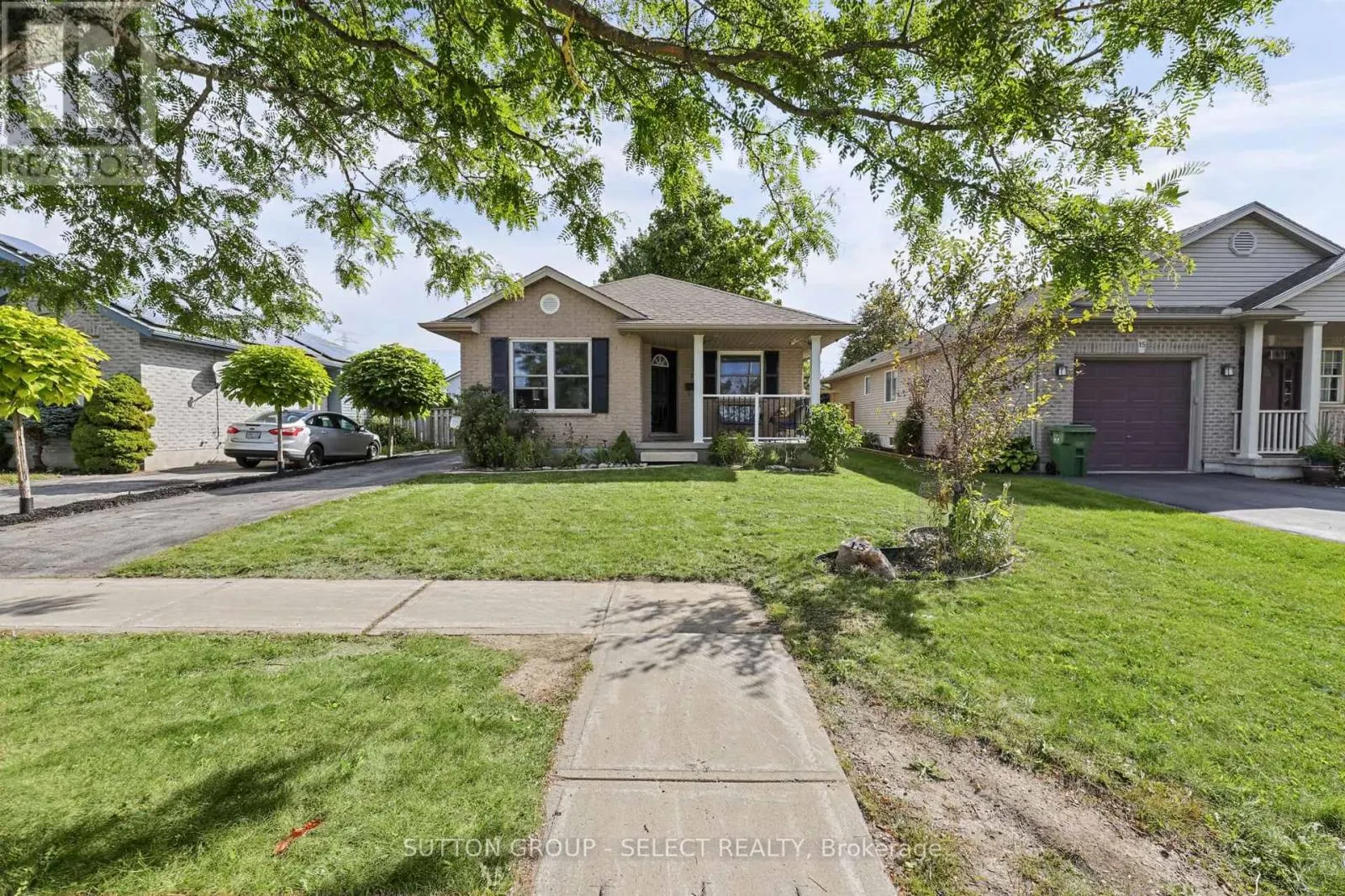 13 GOLDENROD COURT