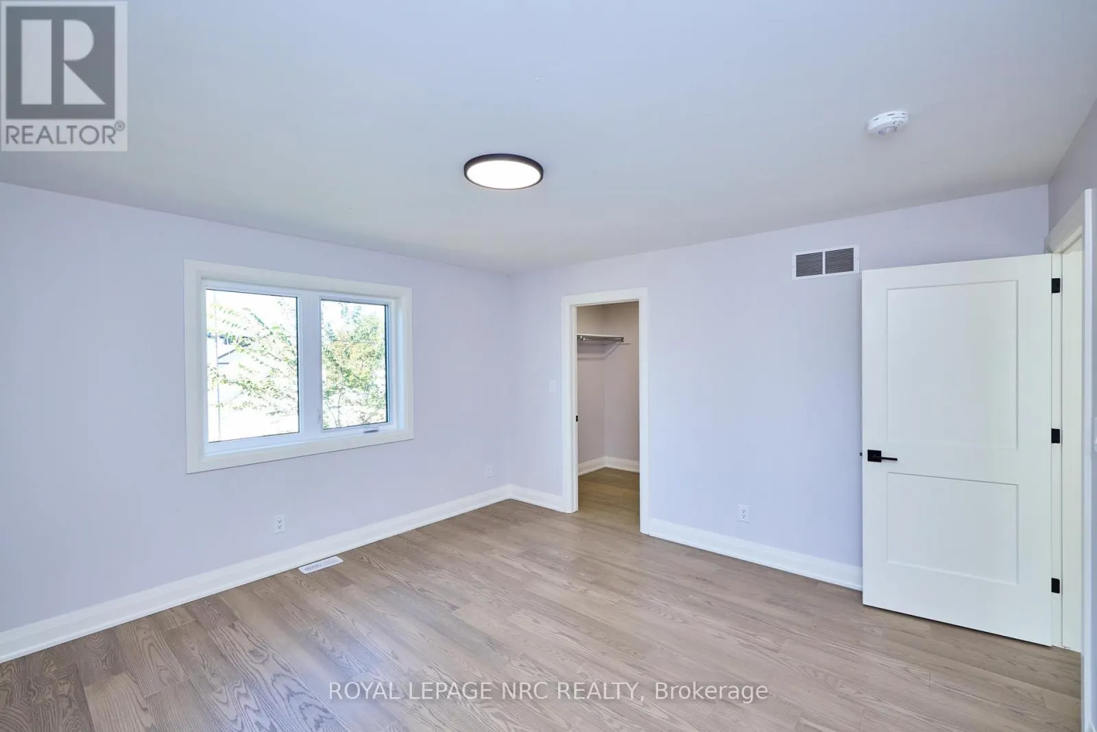 185 HODGKINS AVENUE