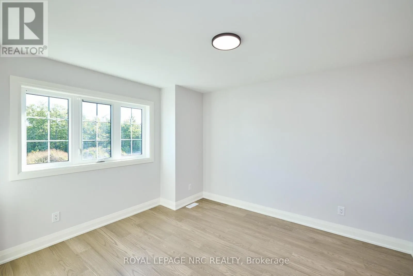 185 HODGKINS AVENUE