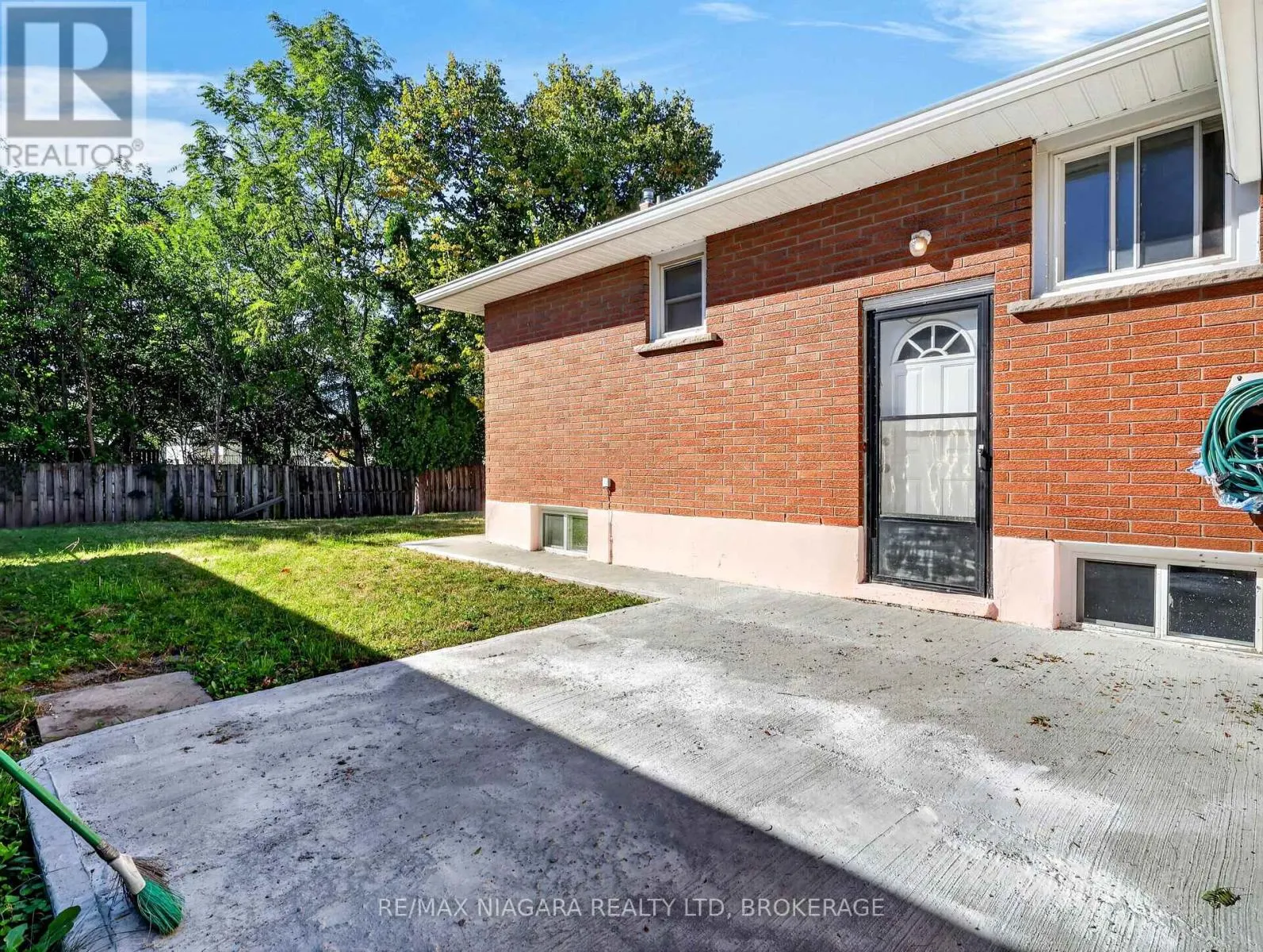 82 REGENT DRIVE