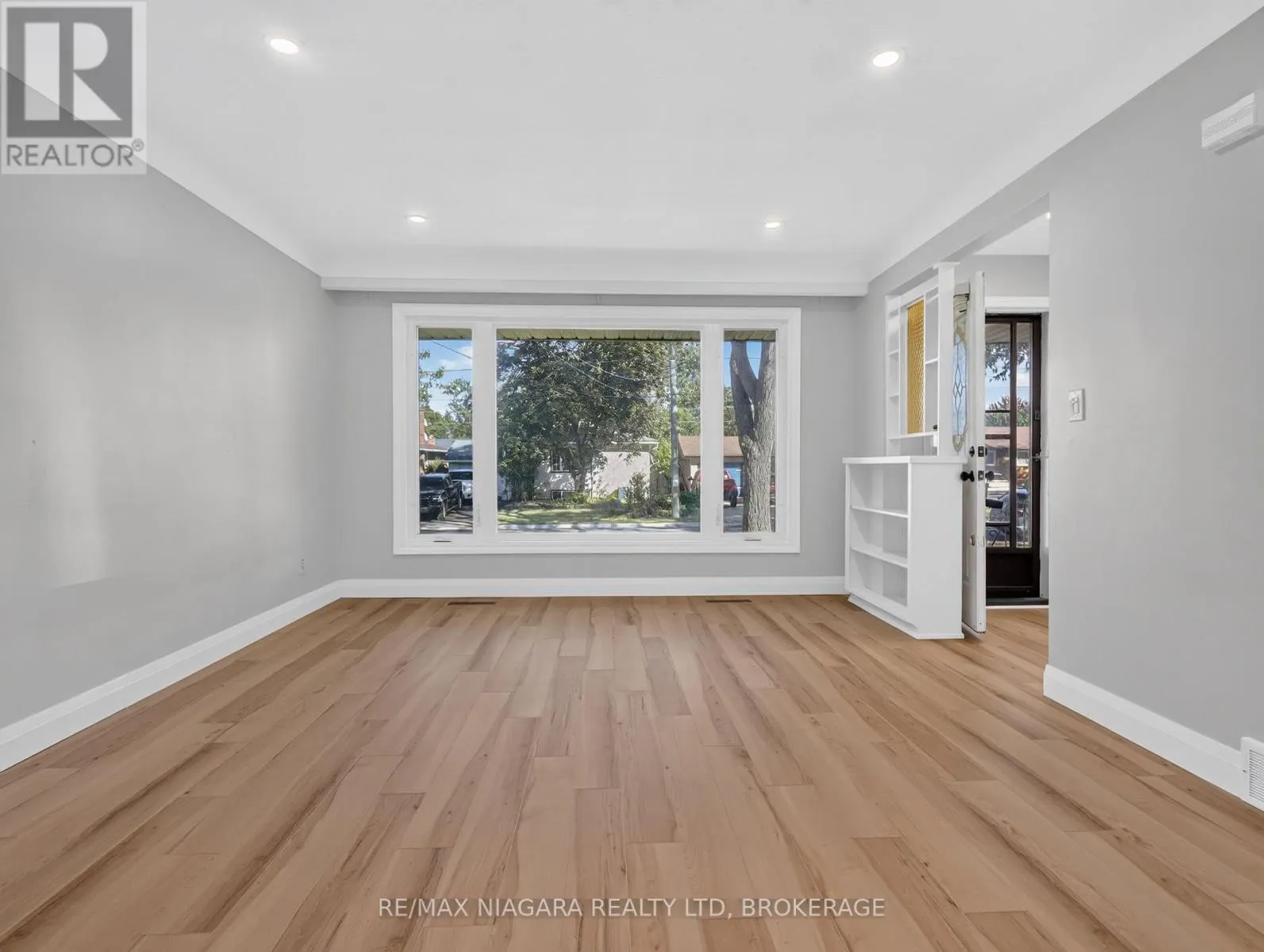 82 REGENT DRIVE