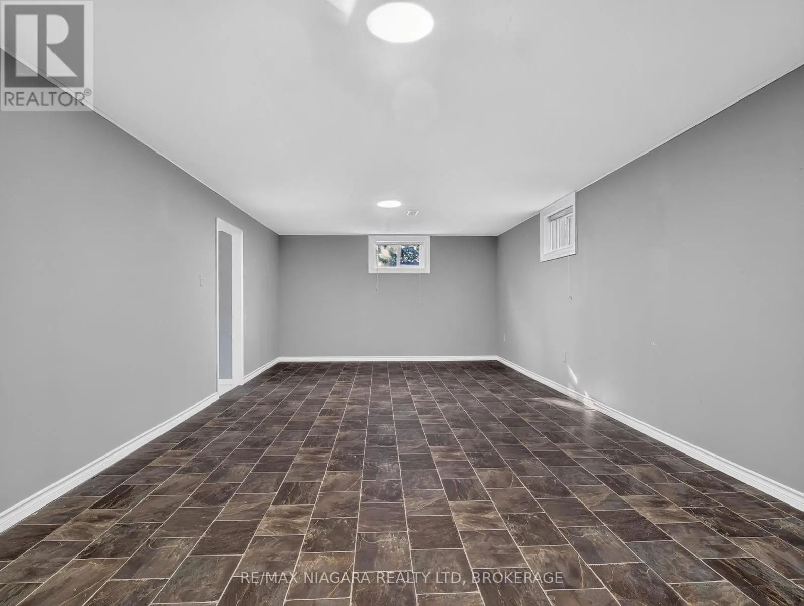 82 REGENT DRIVE