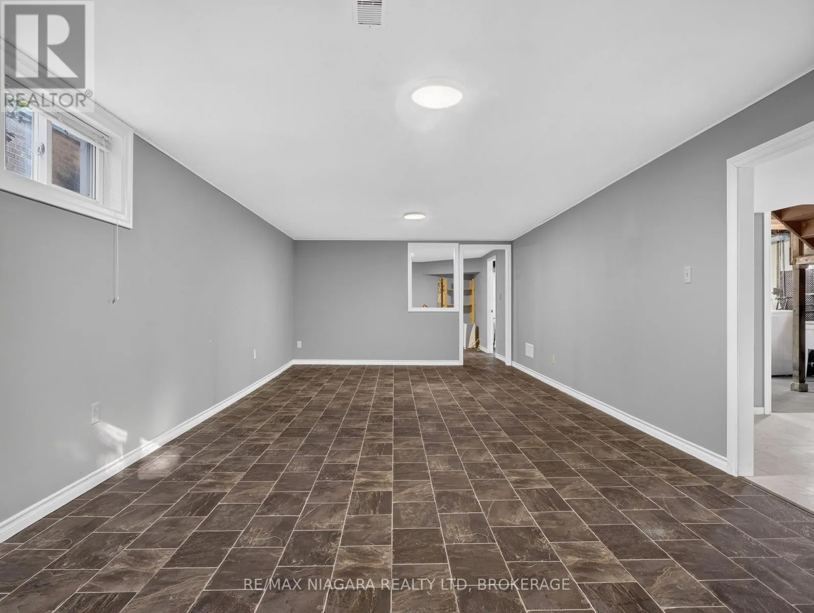 82 REGENT DRIVE