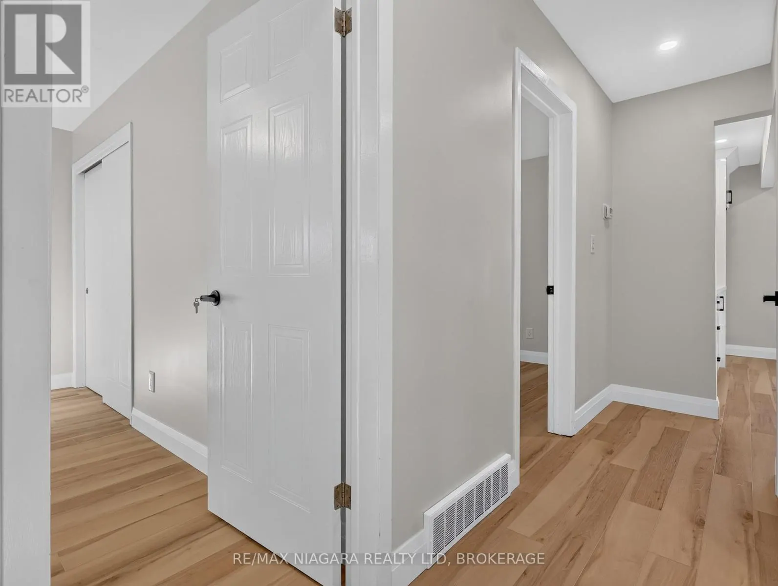 82 REGENT DRIVE