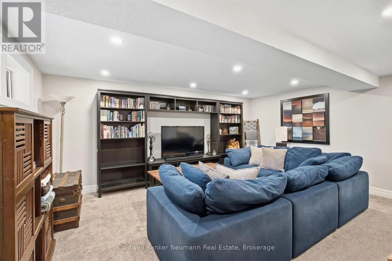 5 WESTERN AVENUE