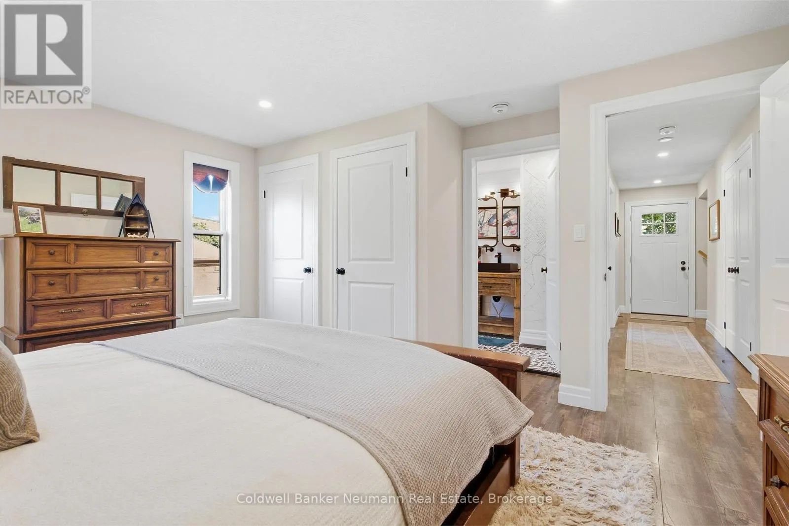 5 WESTERN AVENUE