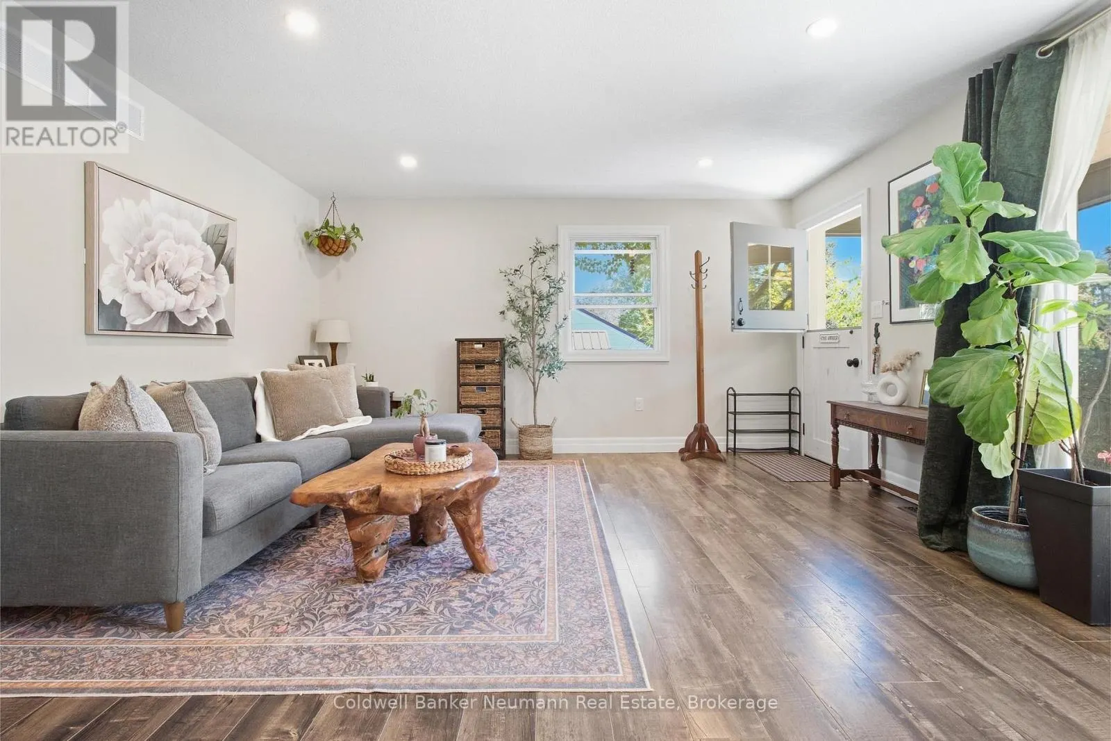 5 WESTERN AVENUE