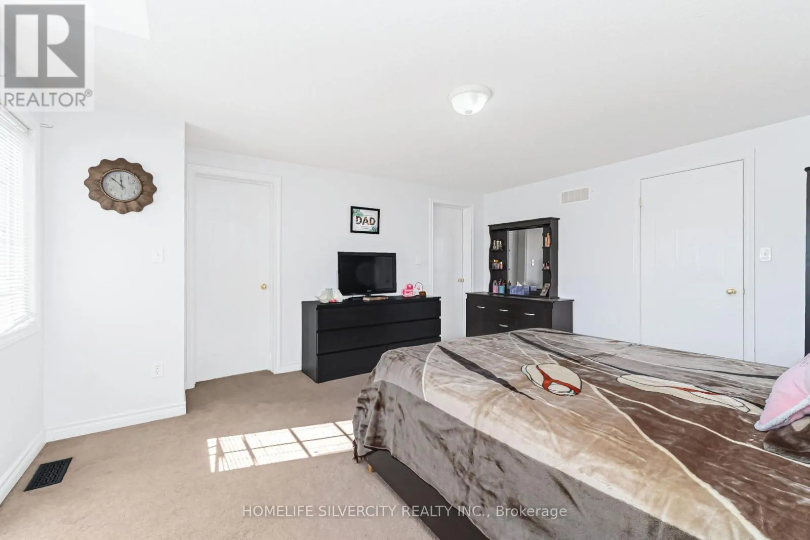 27 - 20 SHACKLETON DRIVE