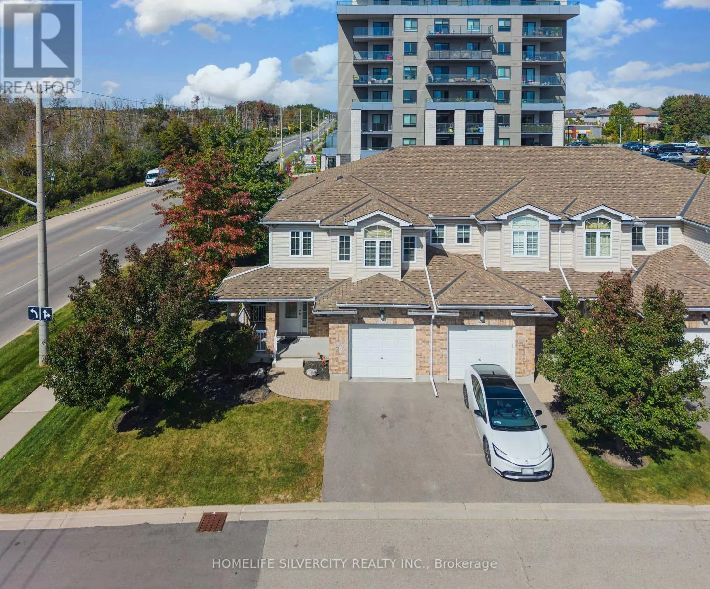 27 - 20 SHACKLETON DRIVE