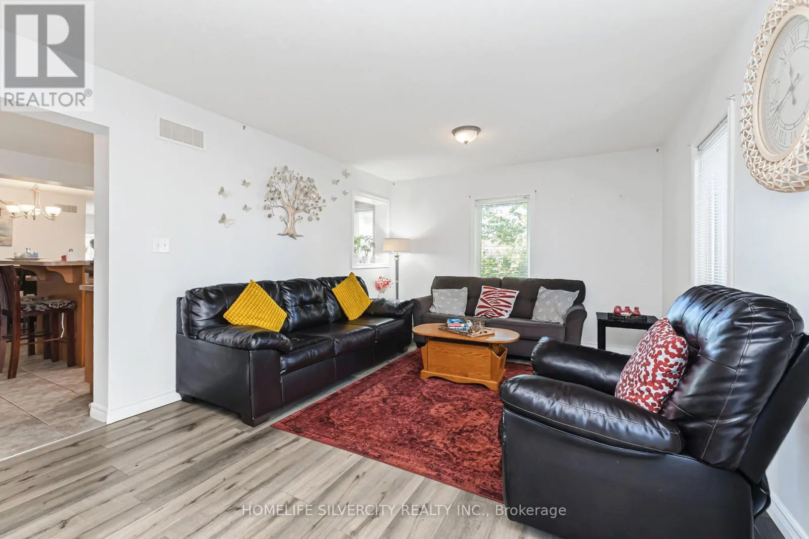 27 - 20 SHACKLETON DRIVE