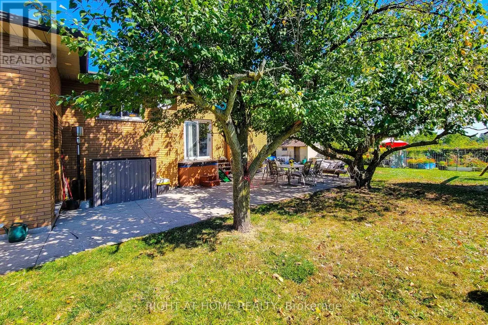 8 HUNTER ROAD