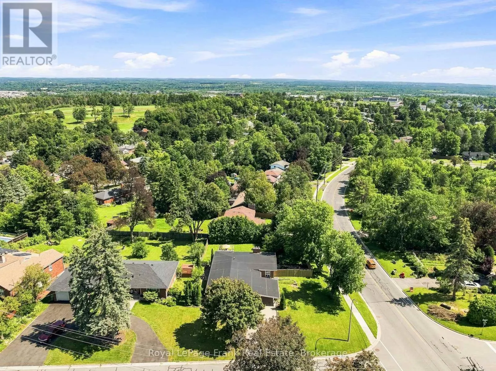 2 CRESTWOOD AVENUE
