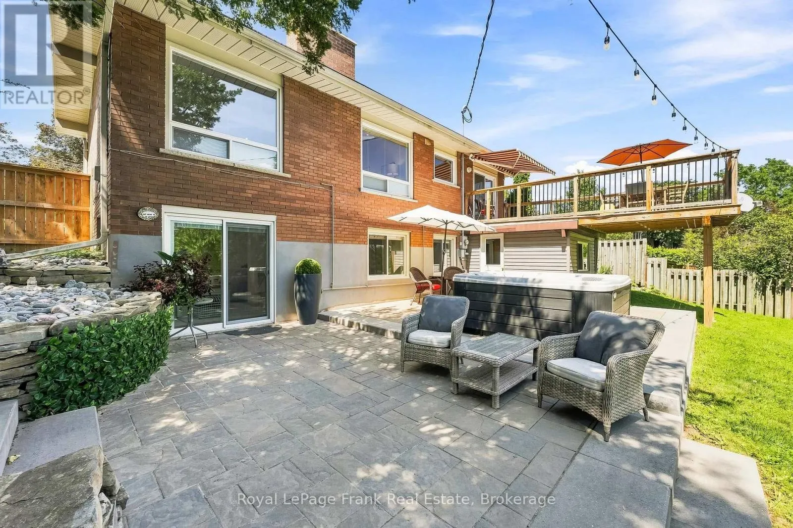 2 CRESTWOOD AVENUE