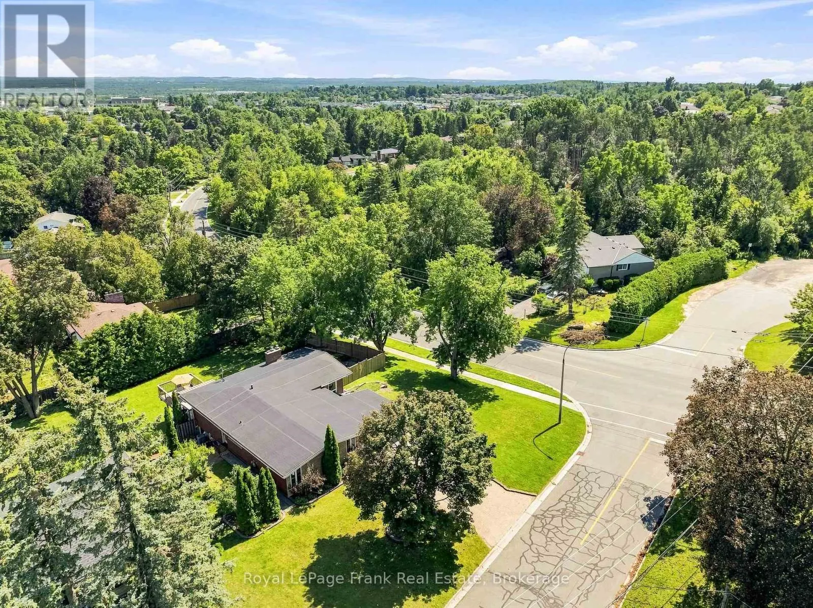 2 CRESTWOOD AVENUE