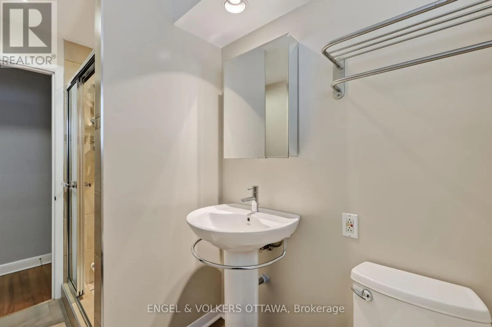 1228 HENRY FARM DRIVE