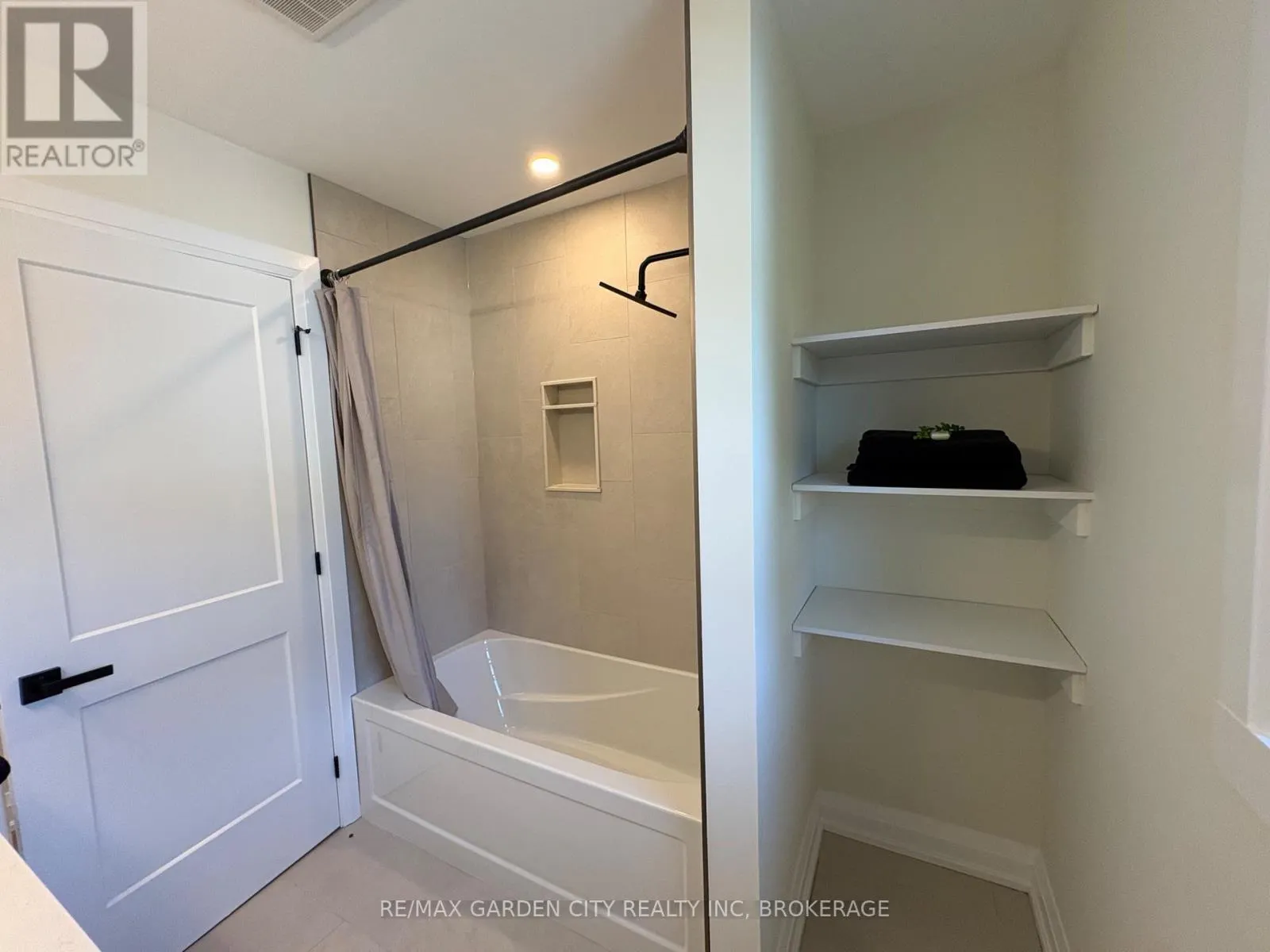 2 - 1105 HAIST STREET #2