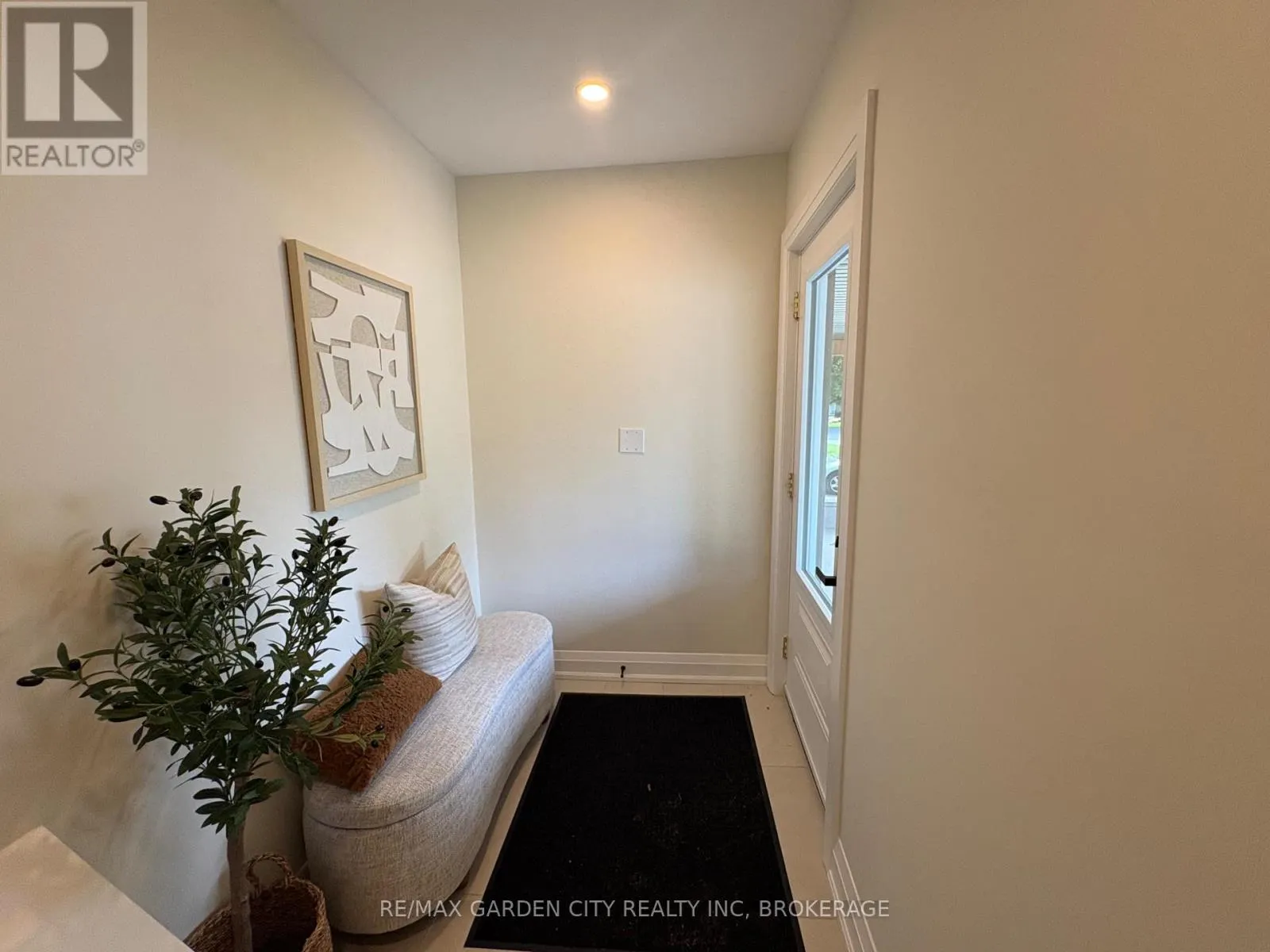 2 - 1105 HAIST STREET #2