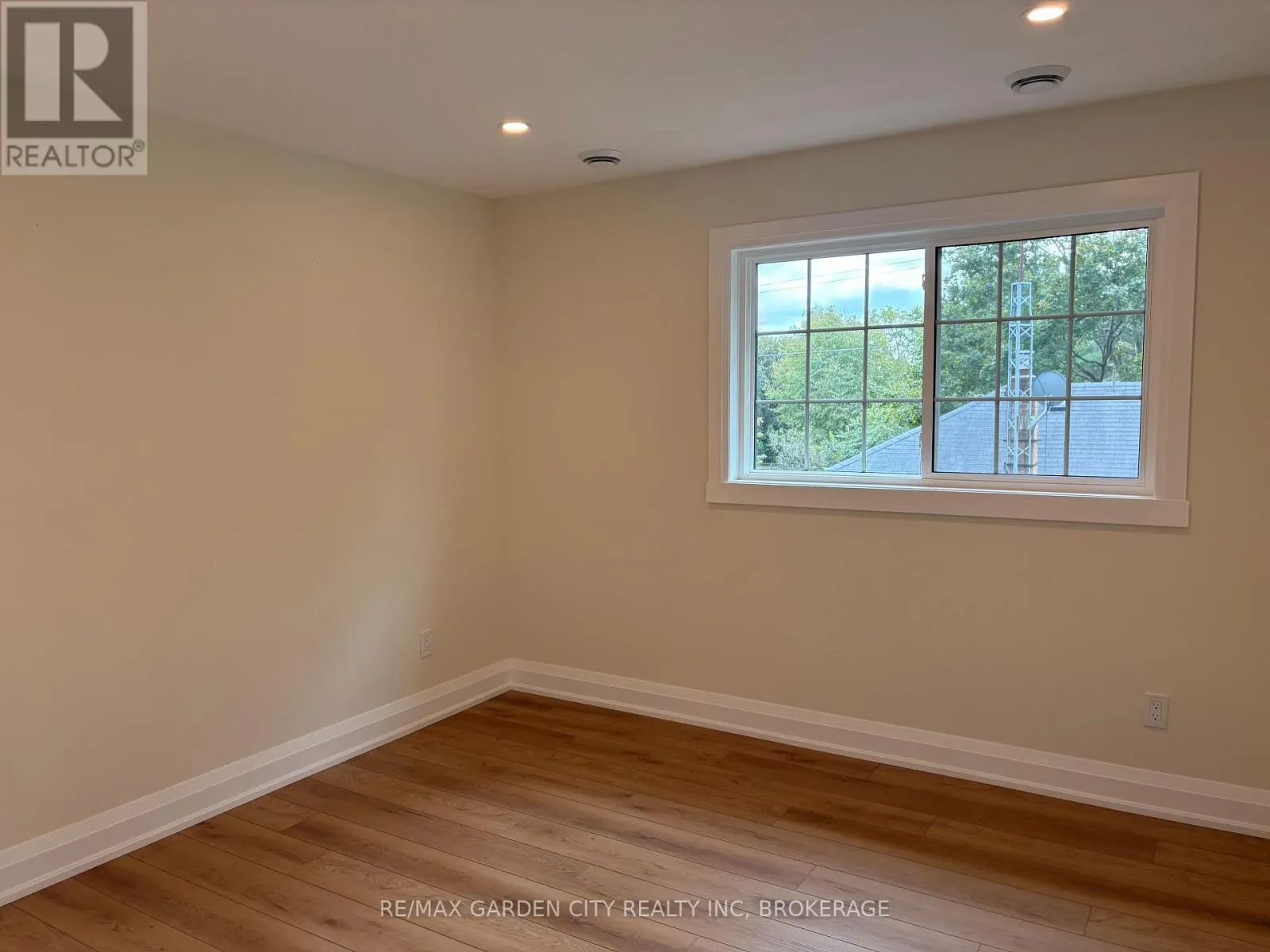 2 - 1105 HAIST STREET #2