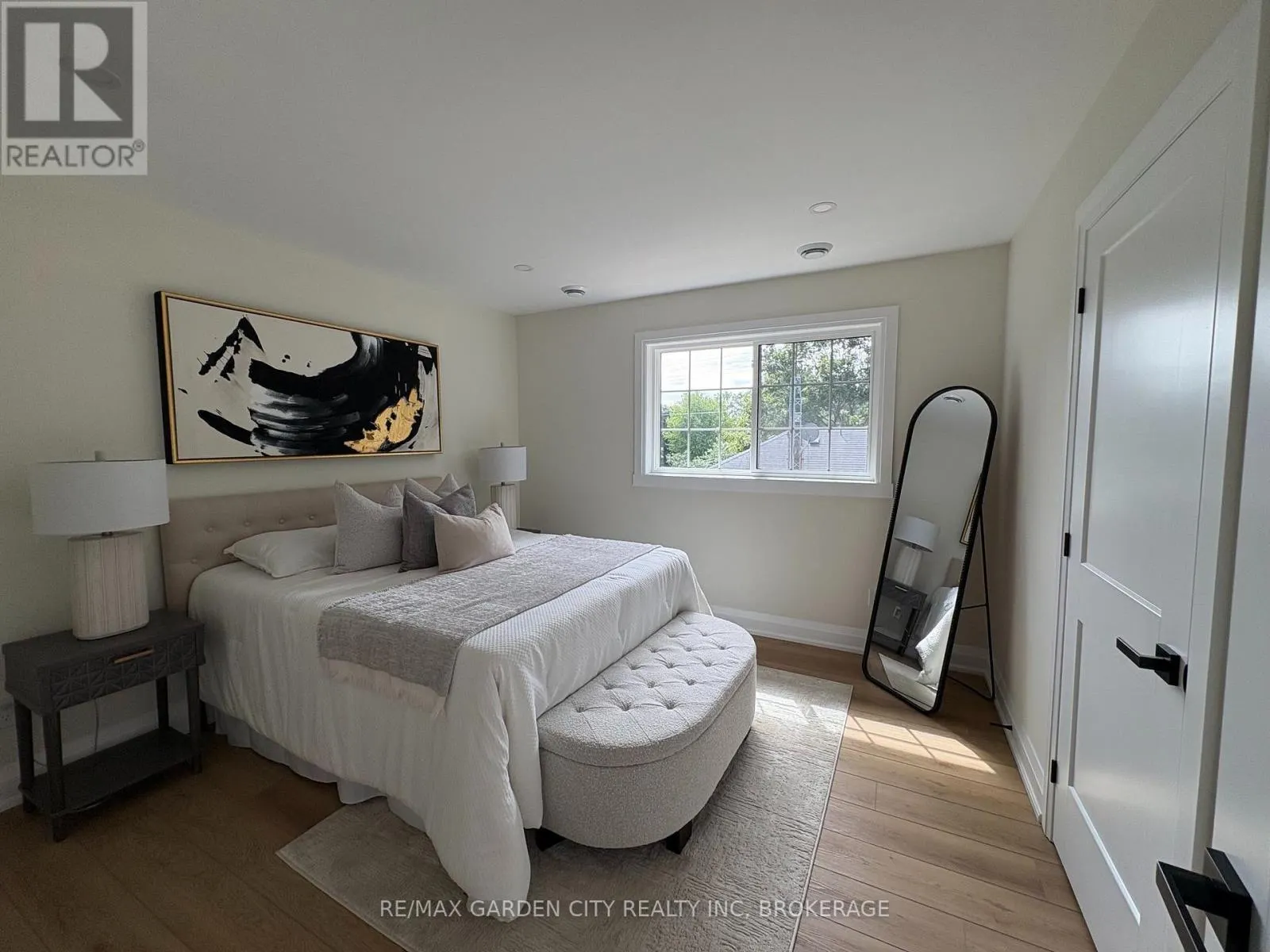 2 - 1105 HAIST STREET #2
