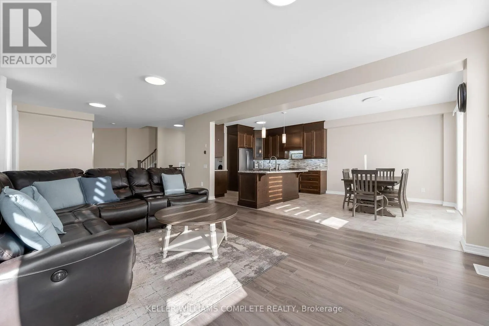 1208 HANSLER ROAD