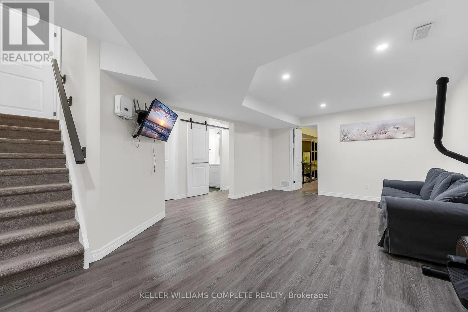 1208 HANSLER ROAD