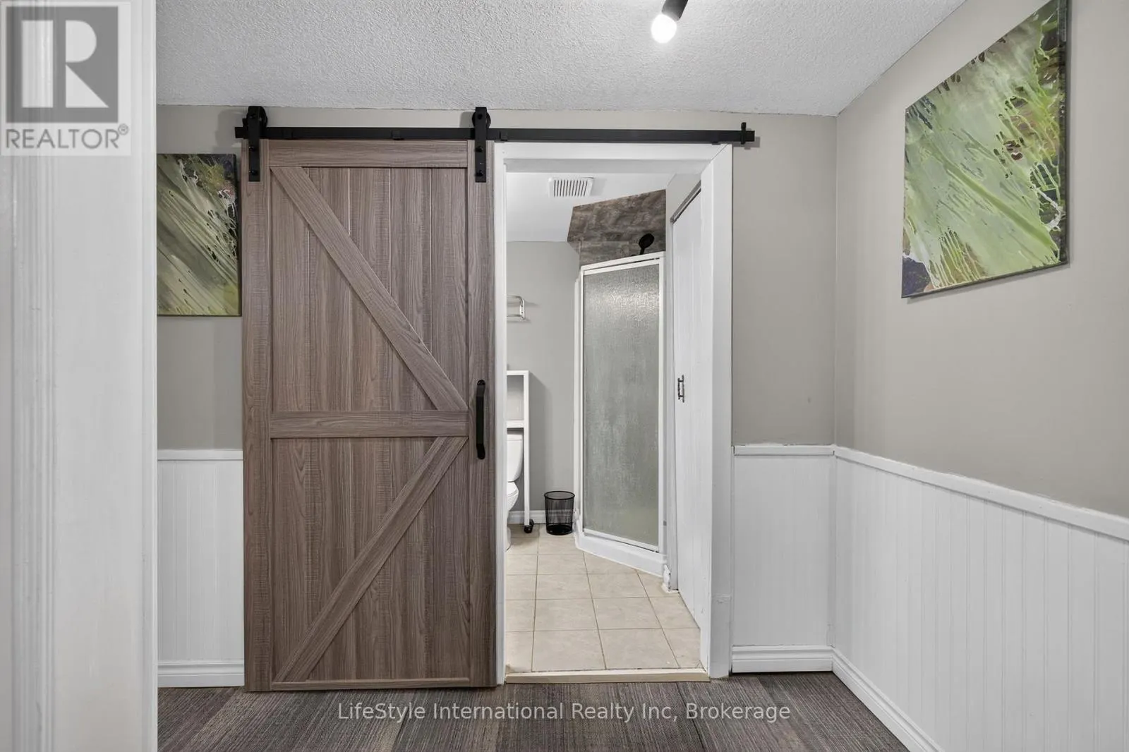 18 CAMROSE COURT
