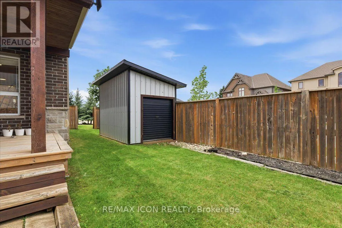 275 FALCONRIDGE DRIVE
