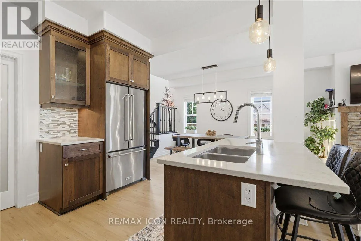 275 FALCONRIDGE DRIVE