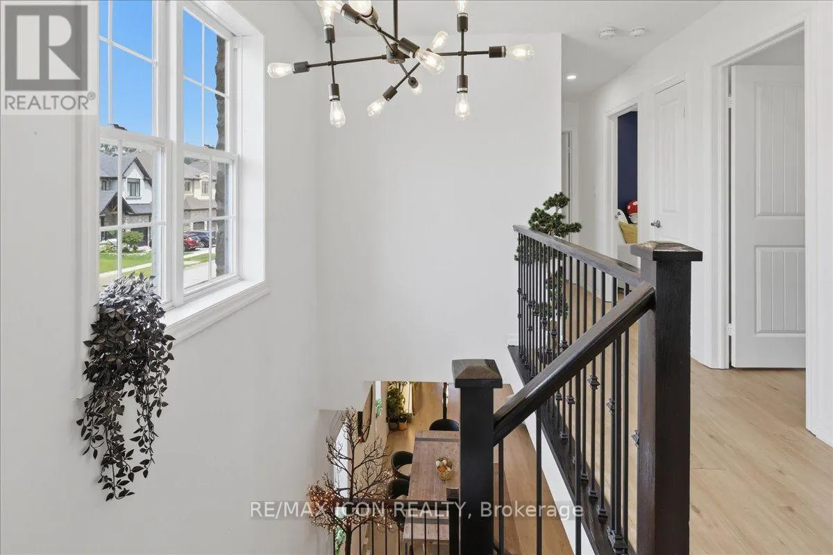 275 FALCONRIDGE DRIVE
