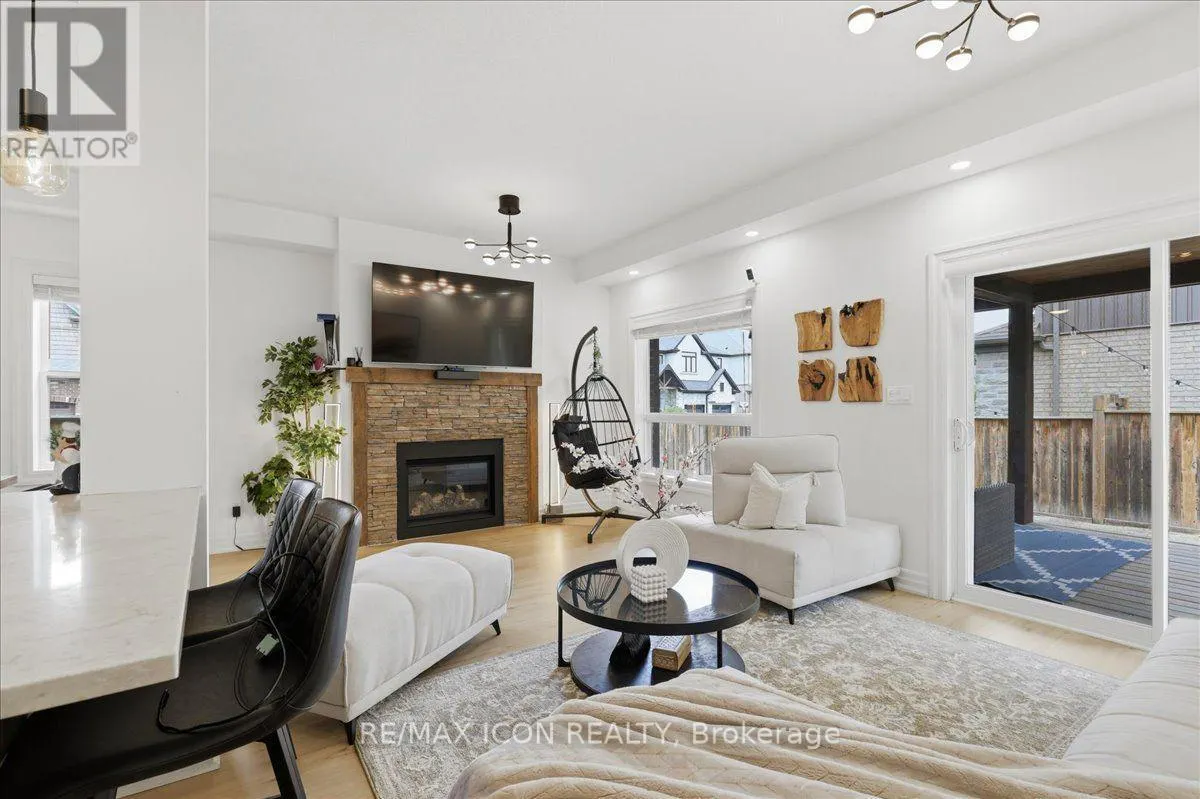 275 FALCONRIDGE DRIVE