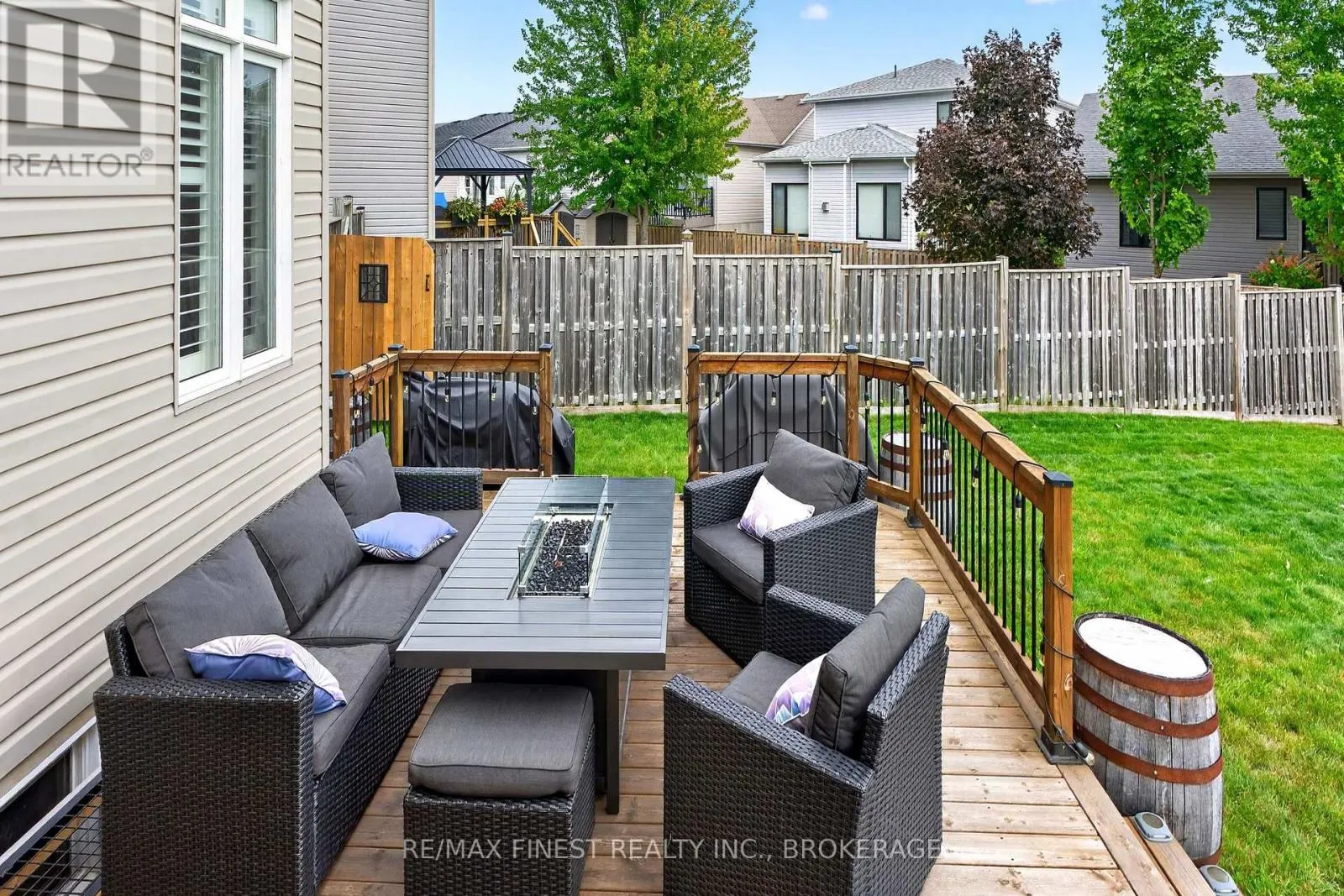 1593 PROVIDENCE CRESCENT