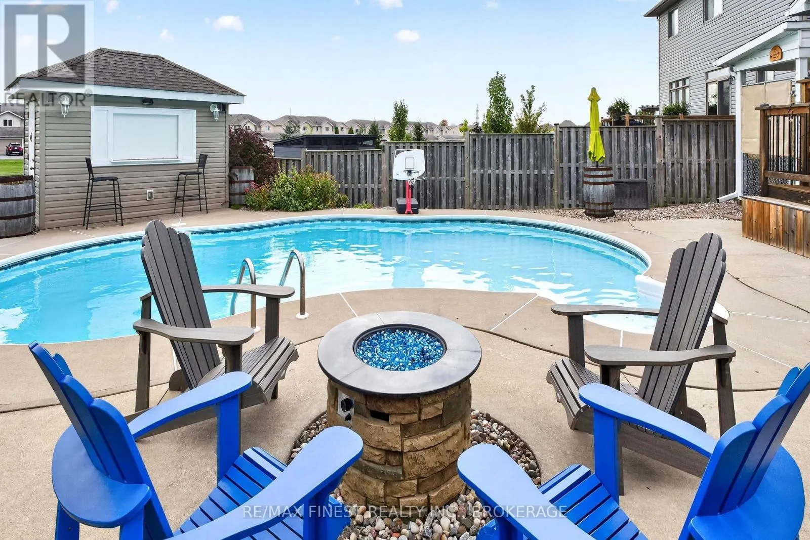 1593 PROVIDENCE CRESCENT