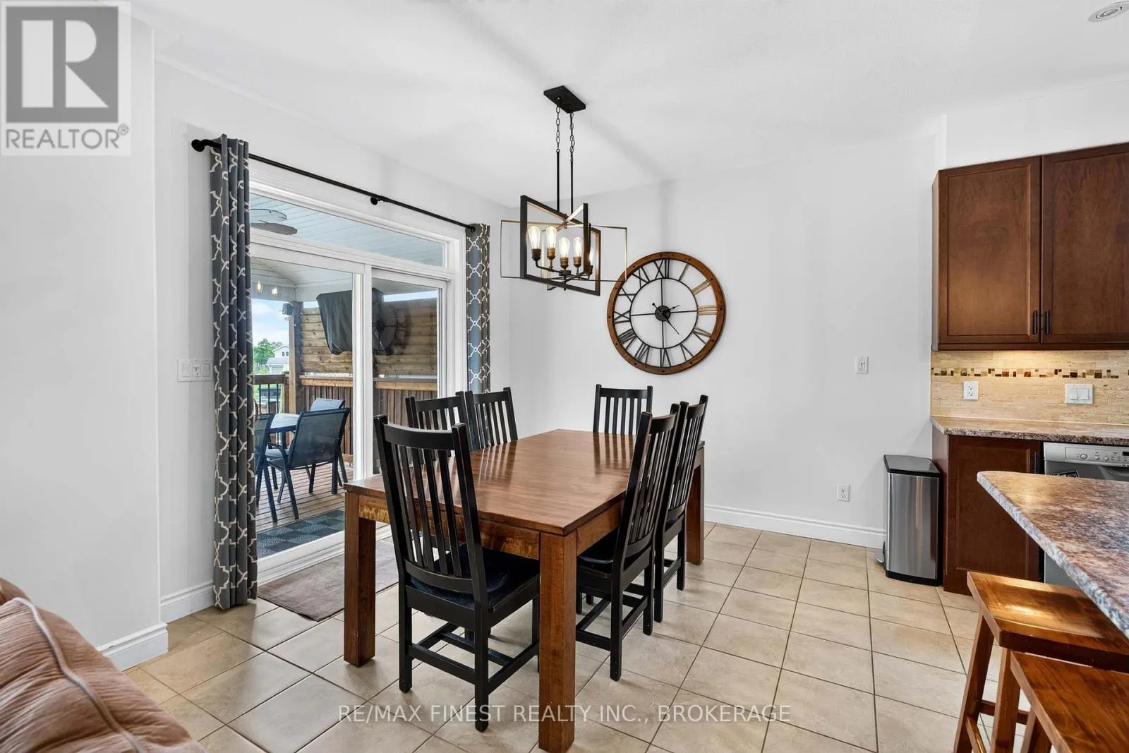 1593 PROVIDENCE CRESCENT