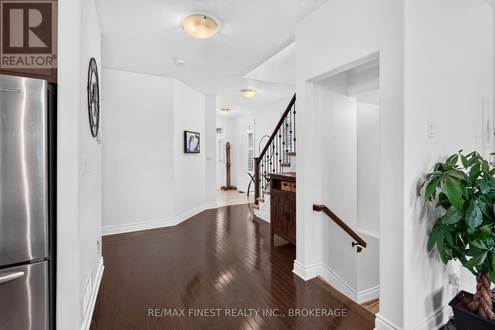 1593 PROVIDENCE CRESCENT