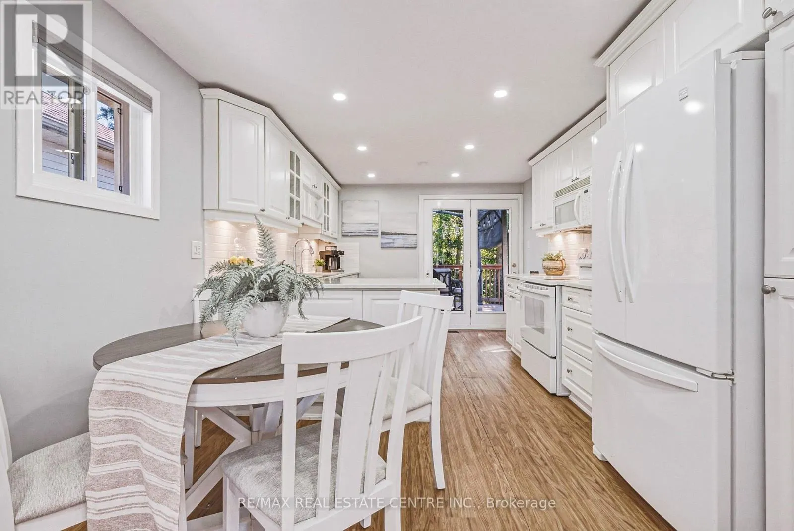 414 WOODS LANE