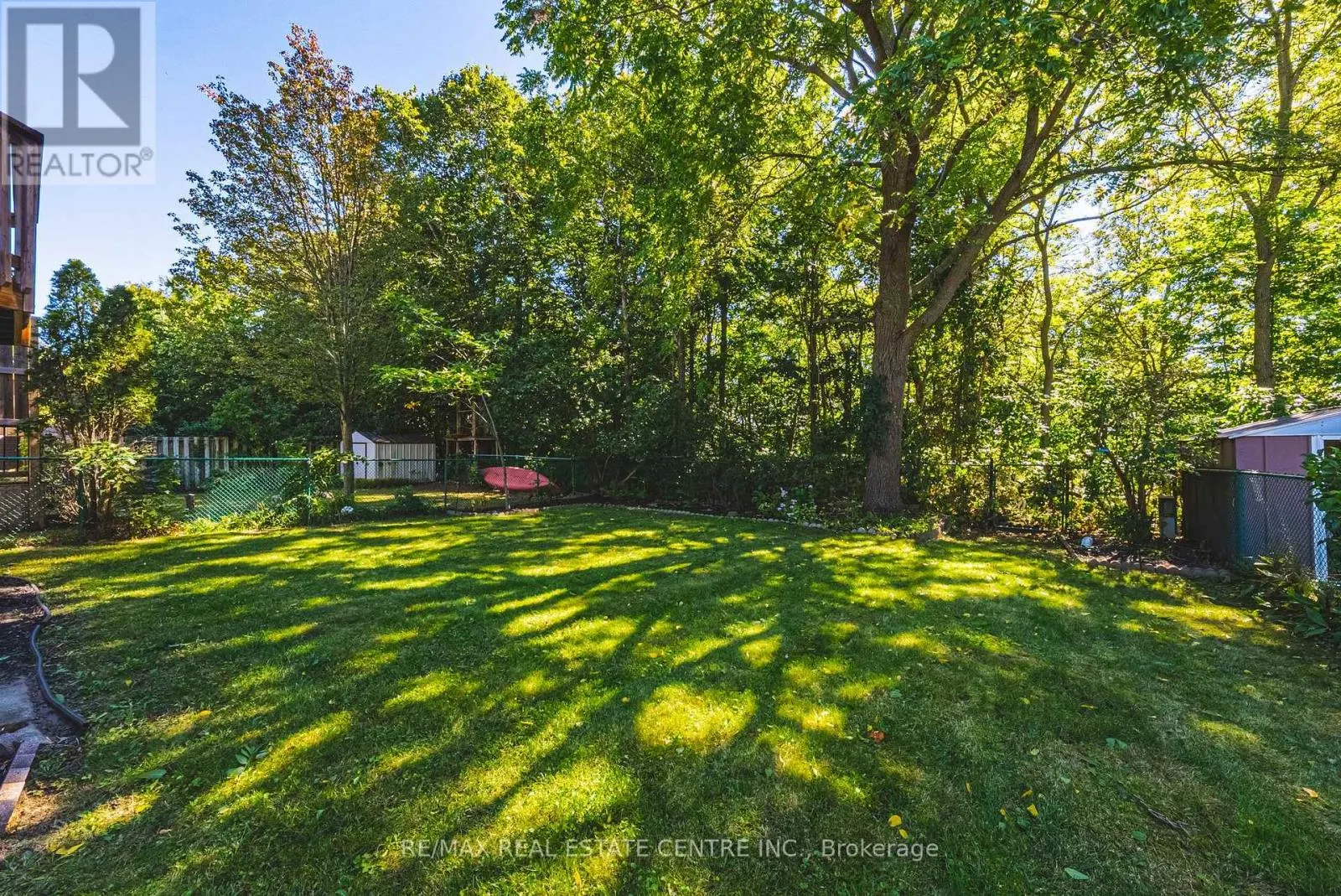 414 WOODS LANE