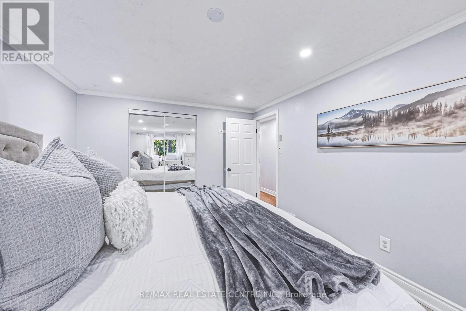 414 WOODS LANE