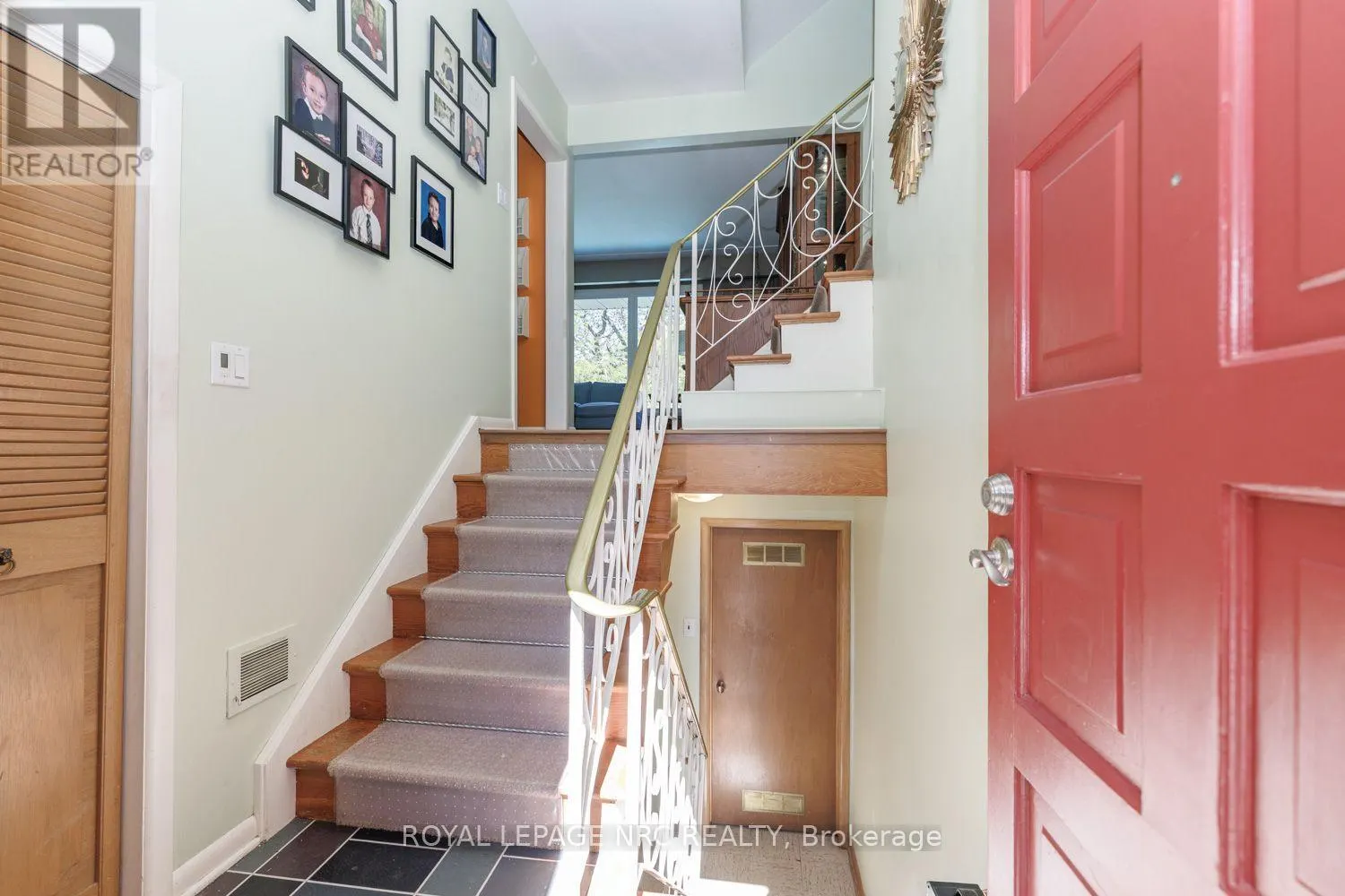 2 GLENBRAE AVENUE