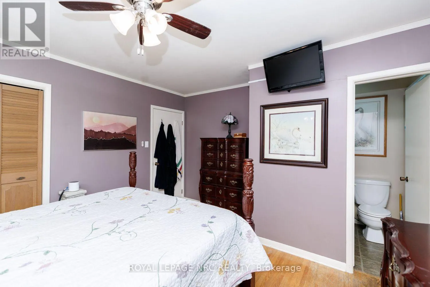2 GLENBRAE AVENUE