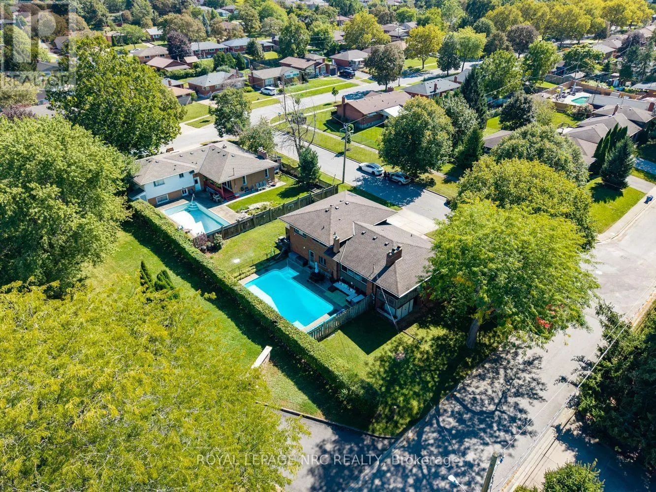 2 GLENBRAE AVENUE