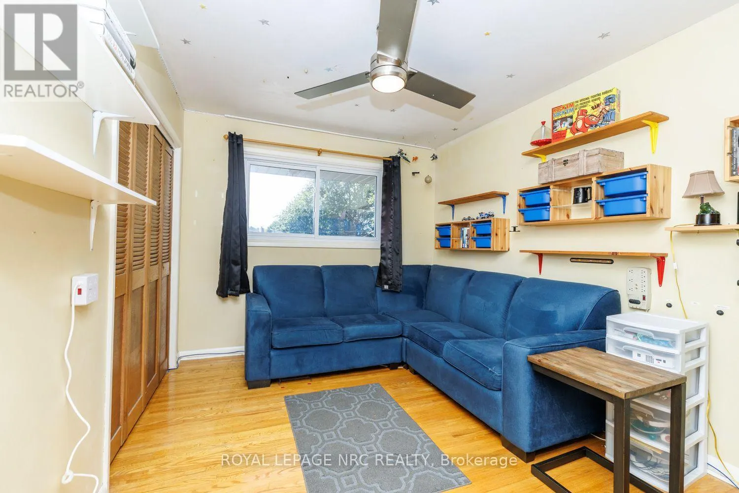 2 GLENBRAE AVENUE