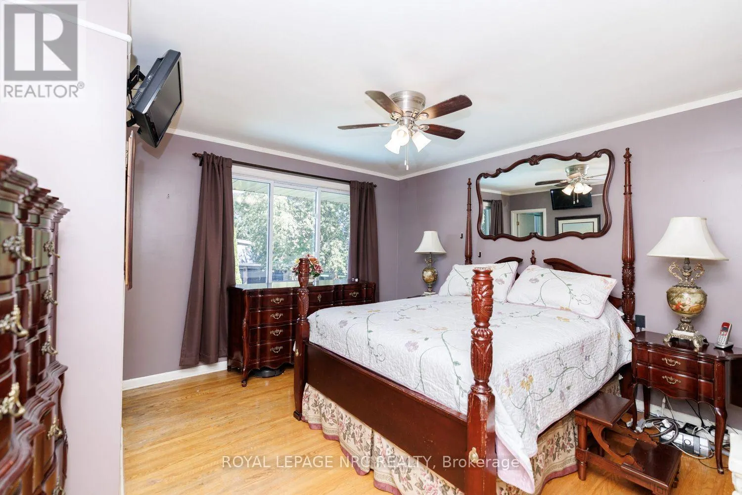 2 GLENBRAE AVENUE