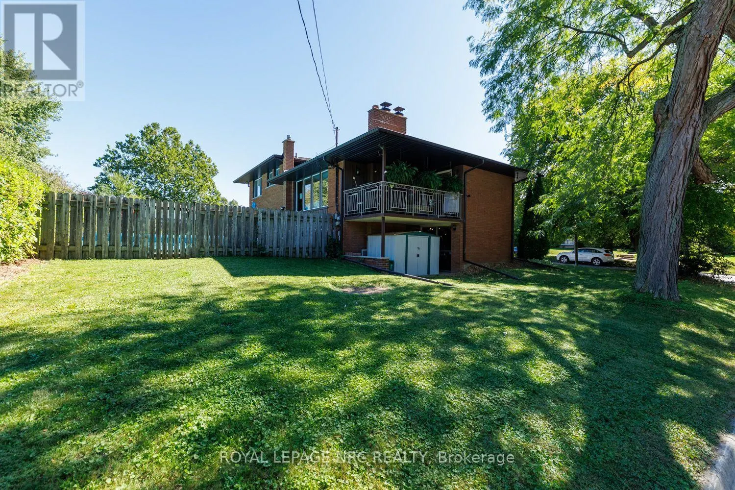 2 GLENBRAE AVENUE
