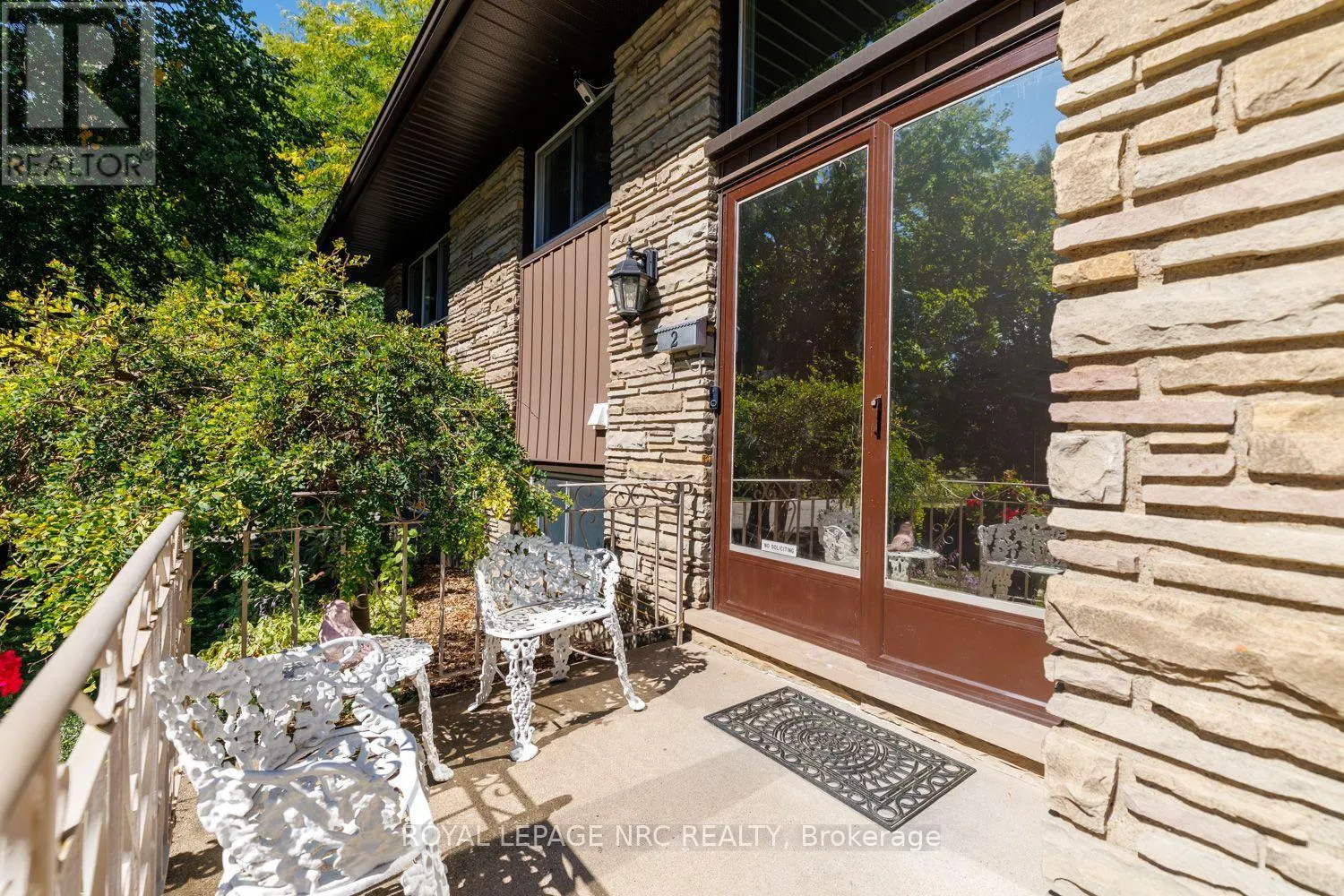 2 GLENBRAE AVENUE
