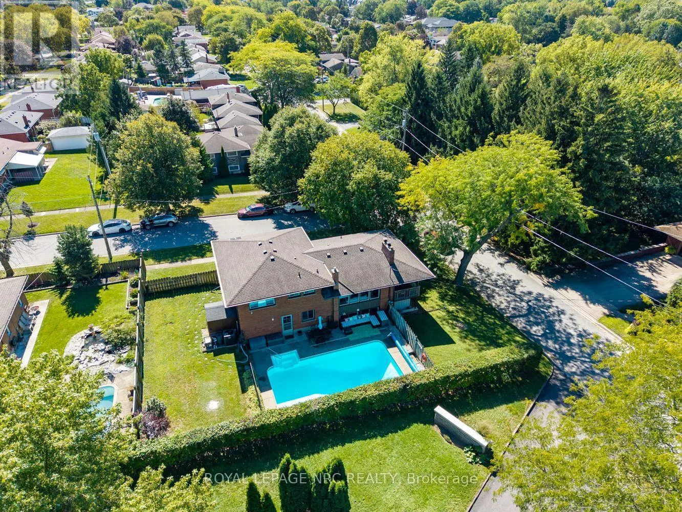 2 GLENBRAE AVENUE