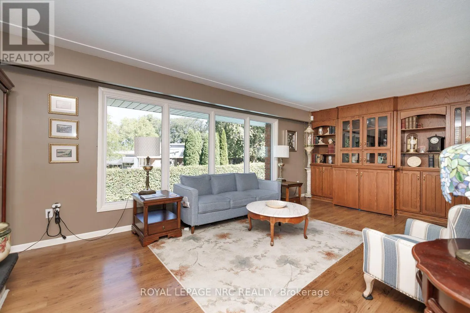 2 GLENBRAE AVENUE