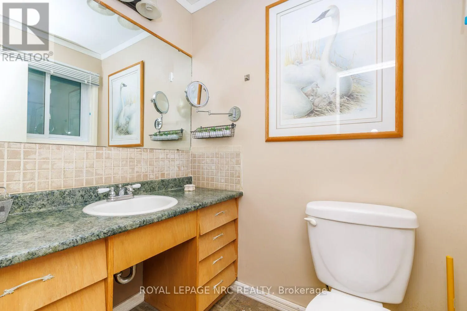 2 GLENBRAE AVENUE