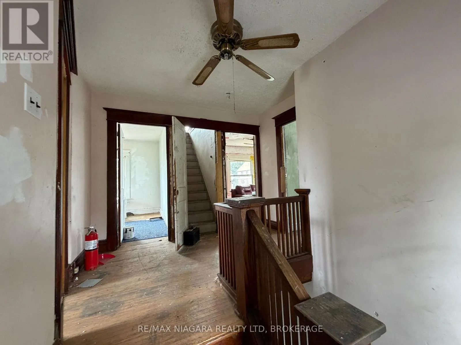 4445 JOHN STREET
